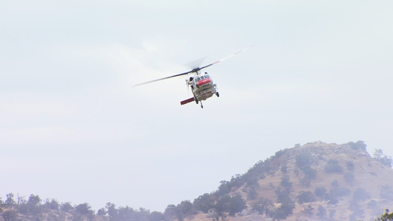 2 injured in wildfire in Fresno County, officials say
