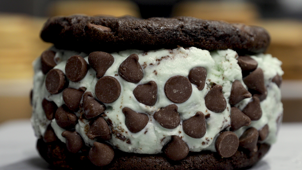 Ice cream sandwiches with a cause 
