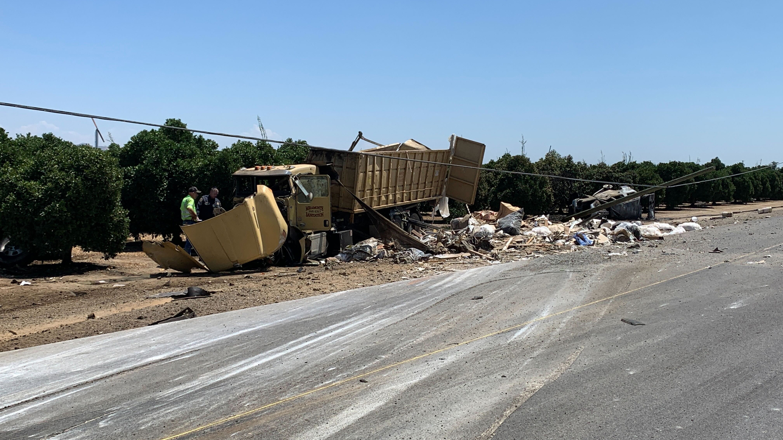 2 killed in fiery crash in Orange Cove, CHP says ABC30 Fresno