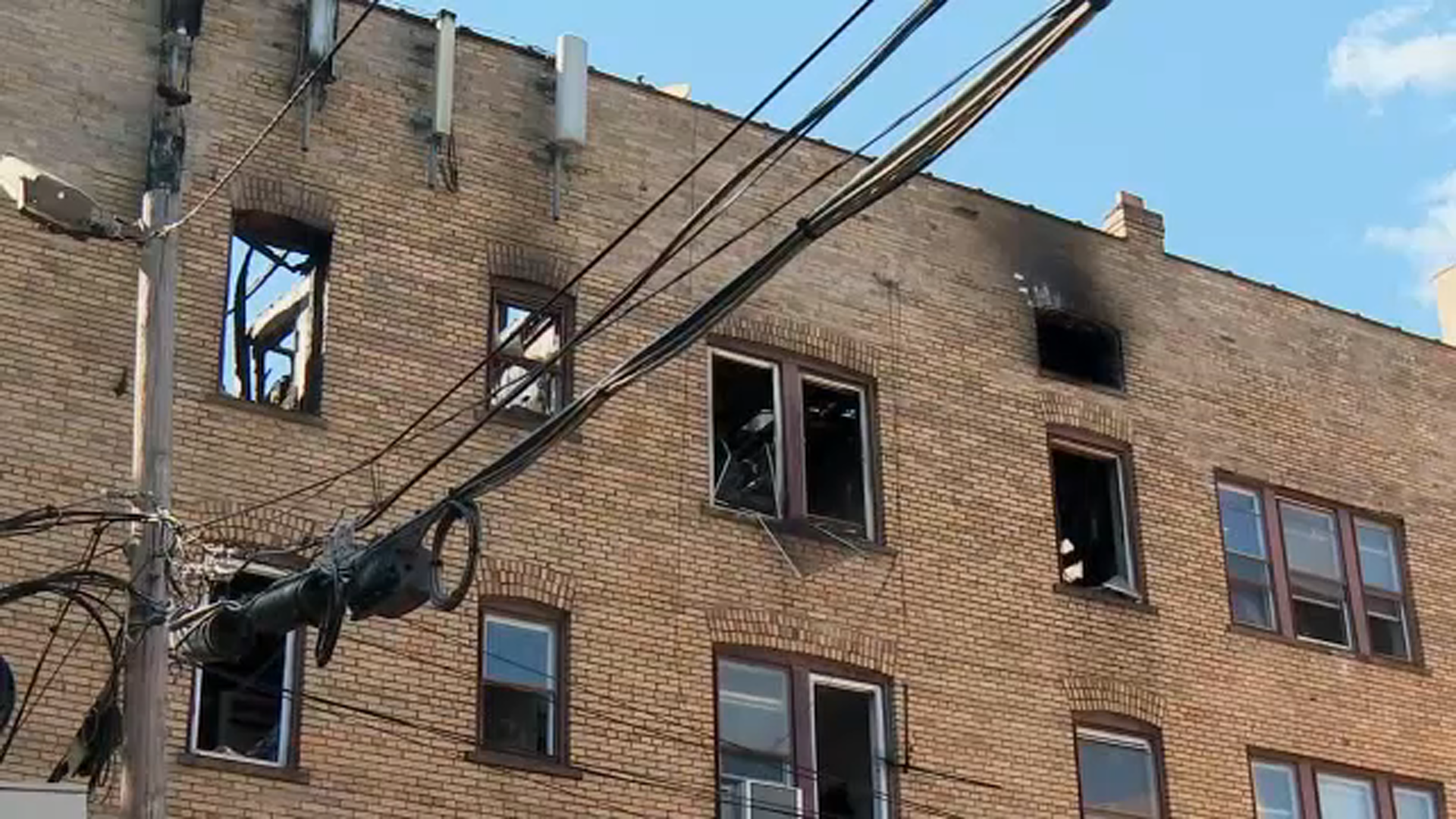 Firefighter seriously injured battling Newark apartment fire