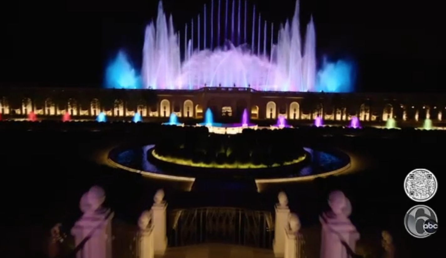 Longwood Gardens has 2 magical light shows to end the summer
