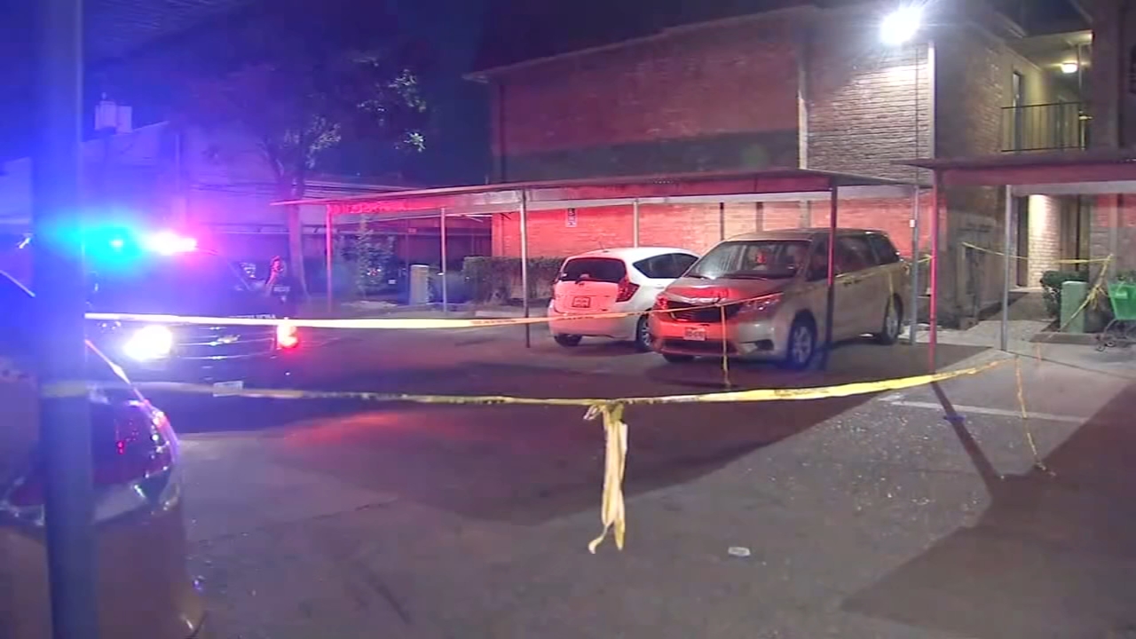 HPD searching for suspects in gun battle that injured 2
