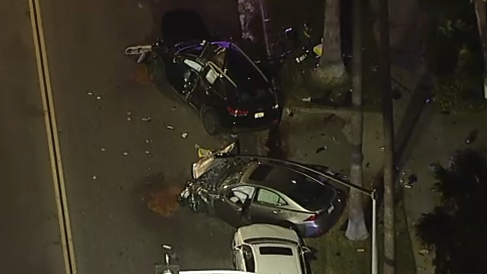 Beverly Hills crash 2 injured in violent crash near Doheny Drive and