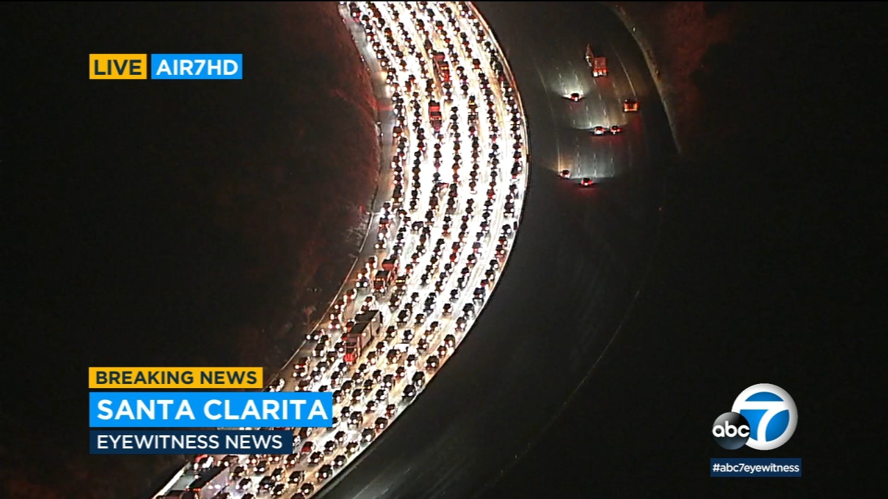Tanker-truck fire shuts down NB 14 Freeway in Santa Clarita