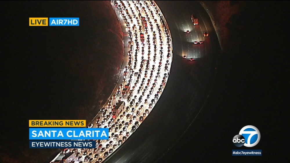 Tanker-truck fire shuts down NB 14 Freeway in Santa Clarita