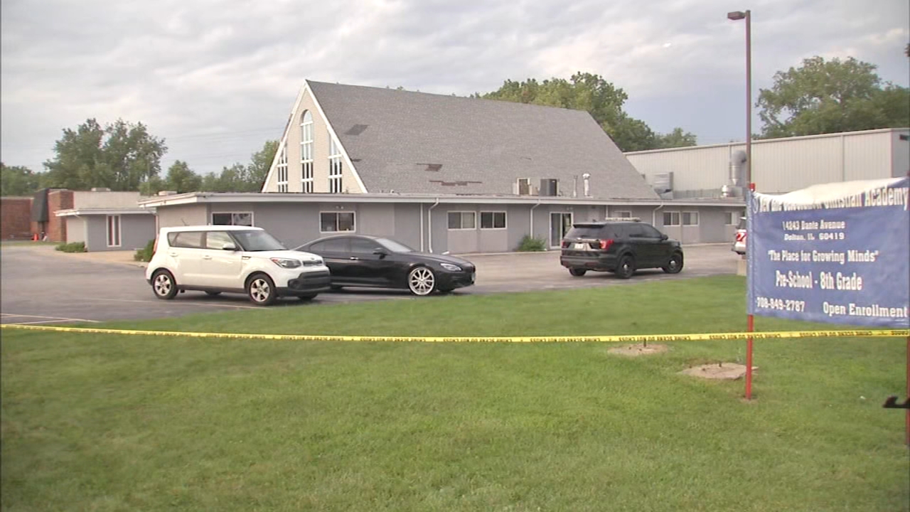 1 killed, another hurt in shooting at south suburban gym, police say
