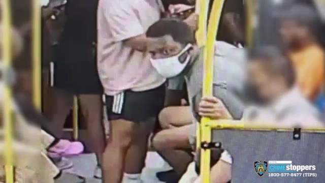 Disturbing video shows stabbing on NYC bus