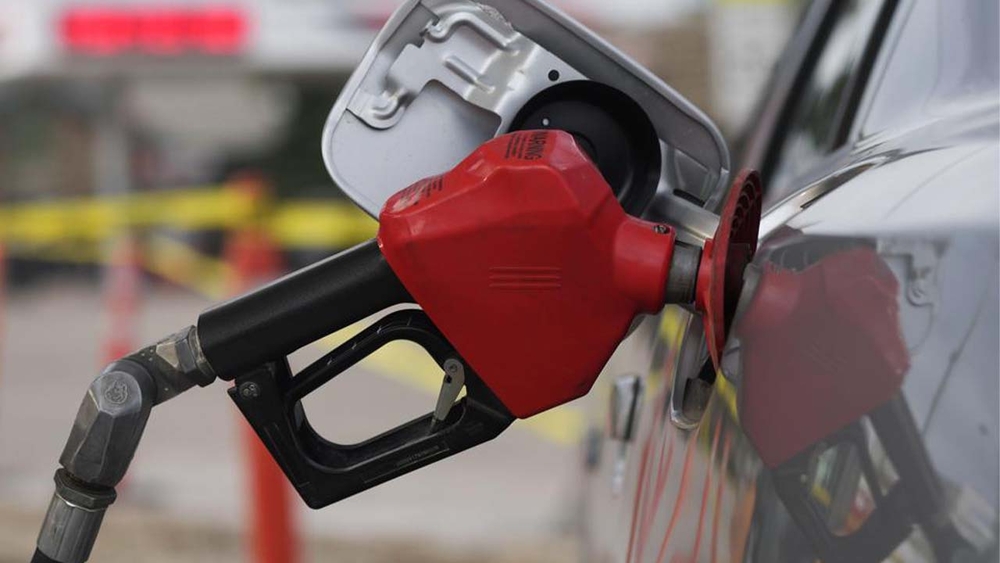 Here's when CA gas prices will drop to $3 range, experts say