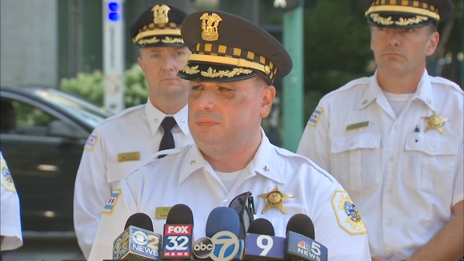 Chicago shooting: Retired police officer shot, seriously wounded in ...
