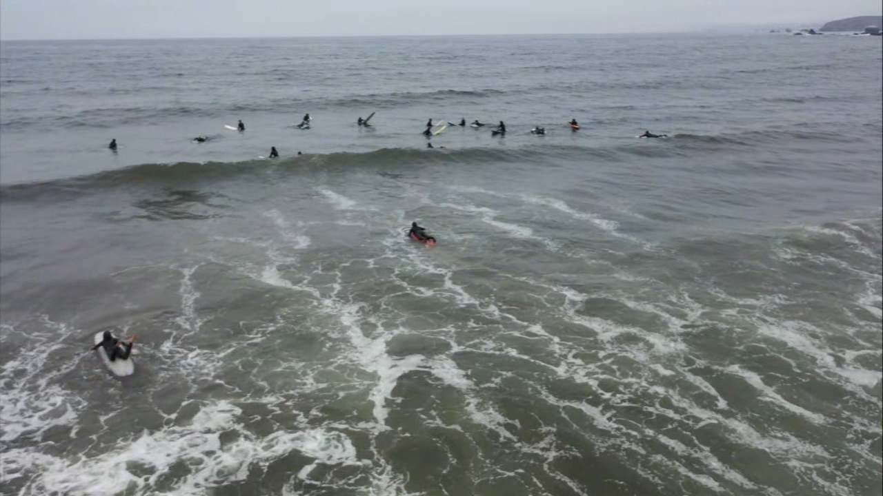 Climate refugees flee inland heat wave to Bay Area beaches