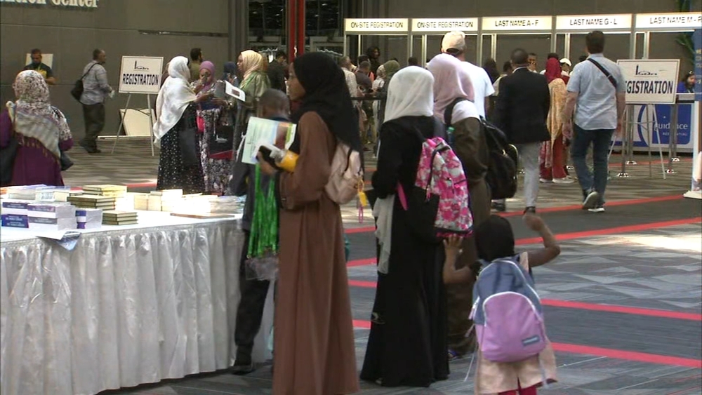 ISNA Convention in Rosemont is nation's largest gathering, networking event for Muslim community