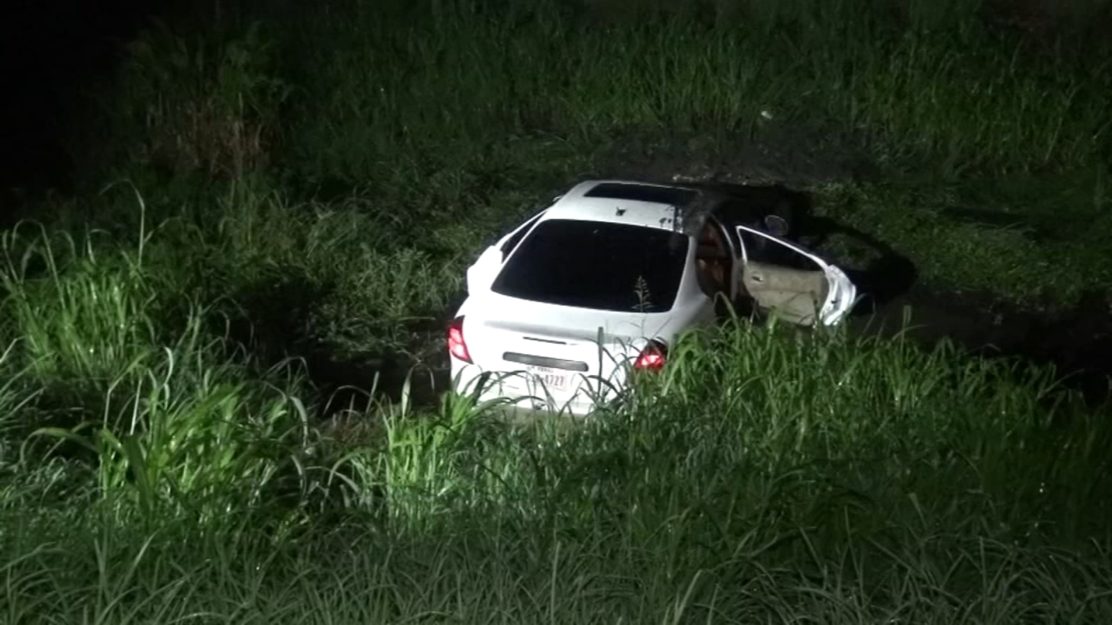 Police chase 4 suspects arrested after CVS robbery leads to hourlong