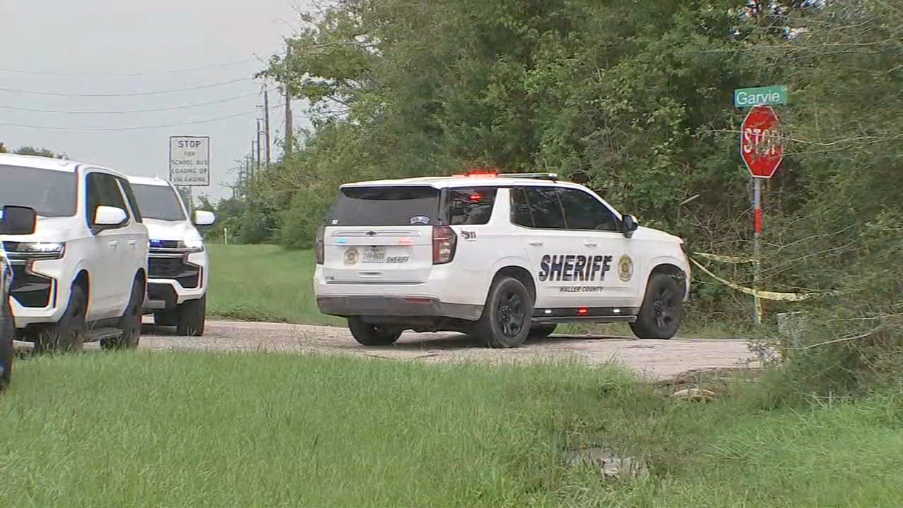 Man's Body Found In Ditch With 2 Gunshot Wounds To The Head In Waller