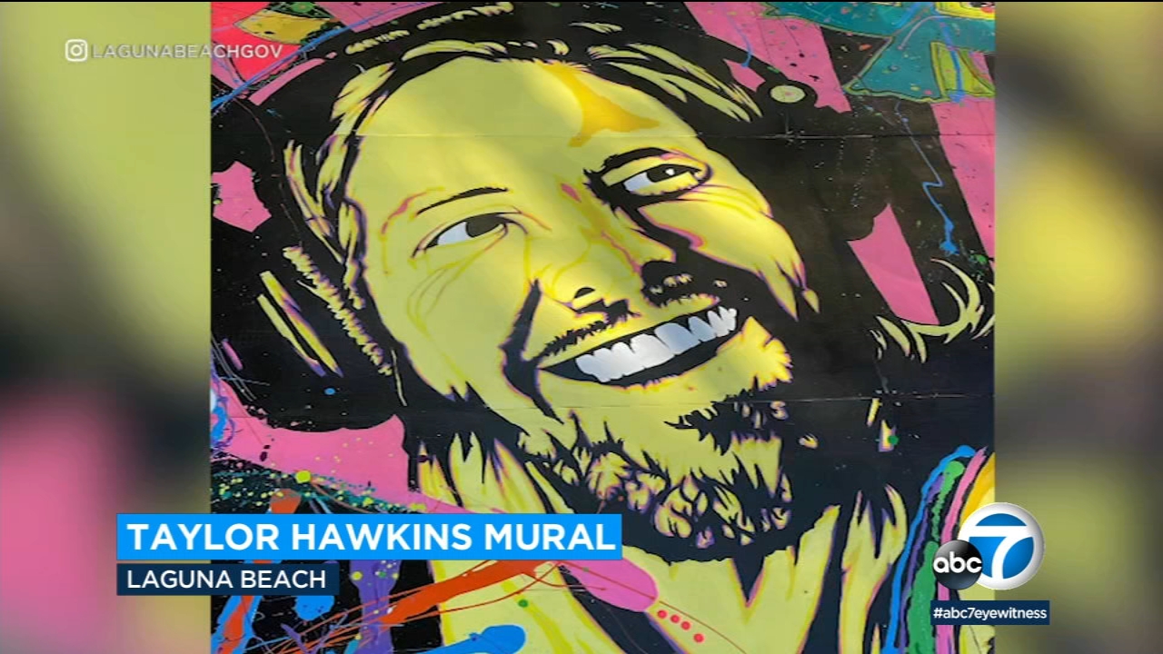 Foo Fighters honor memory of drummer Taylor Hawkins