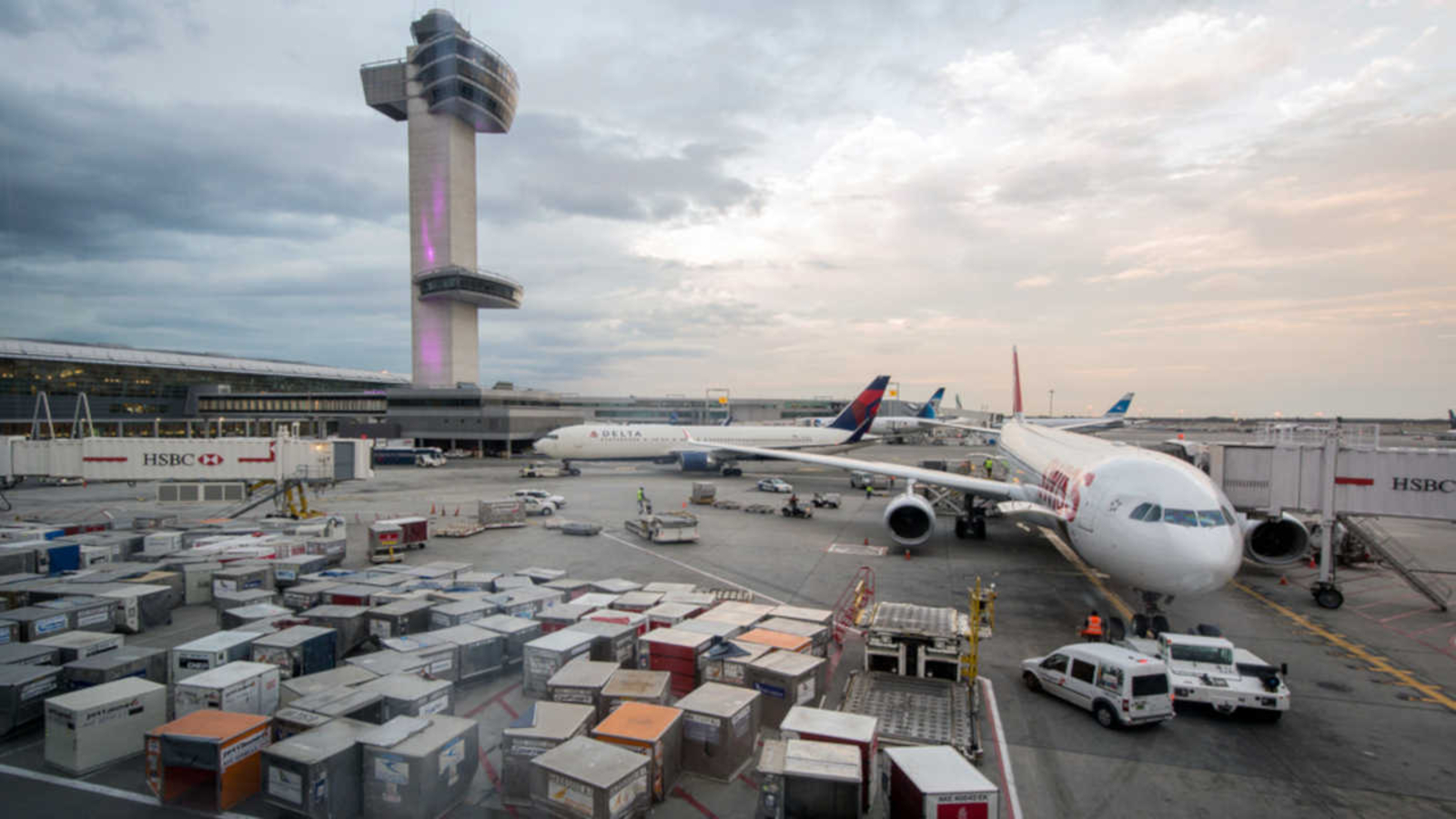 PHOTO: Woman attempts to smuggle cocaine at JFK Airport by inserting ...