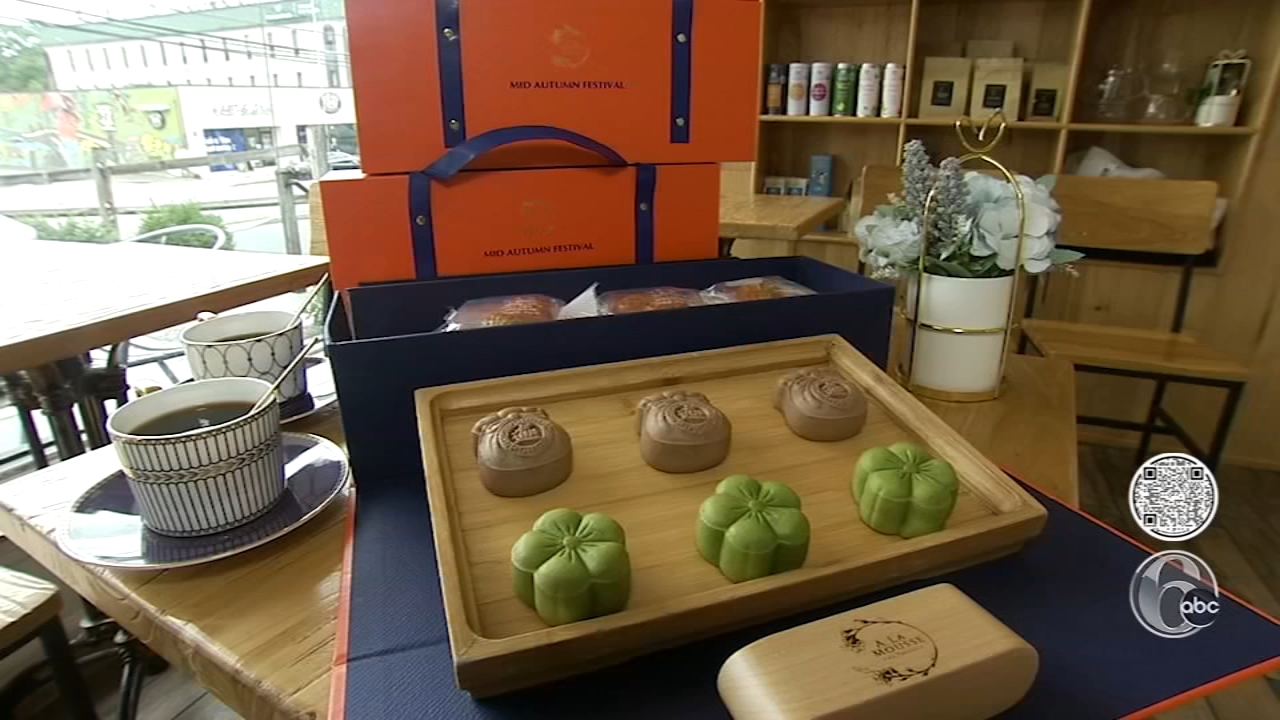 Chinese mooncakes shine bright at Hong Kong Bakery, A La Mousse