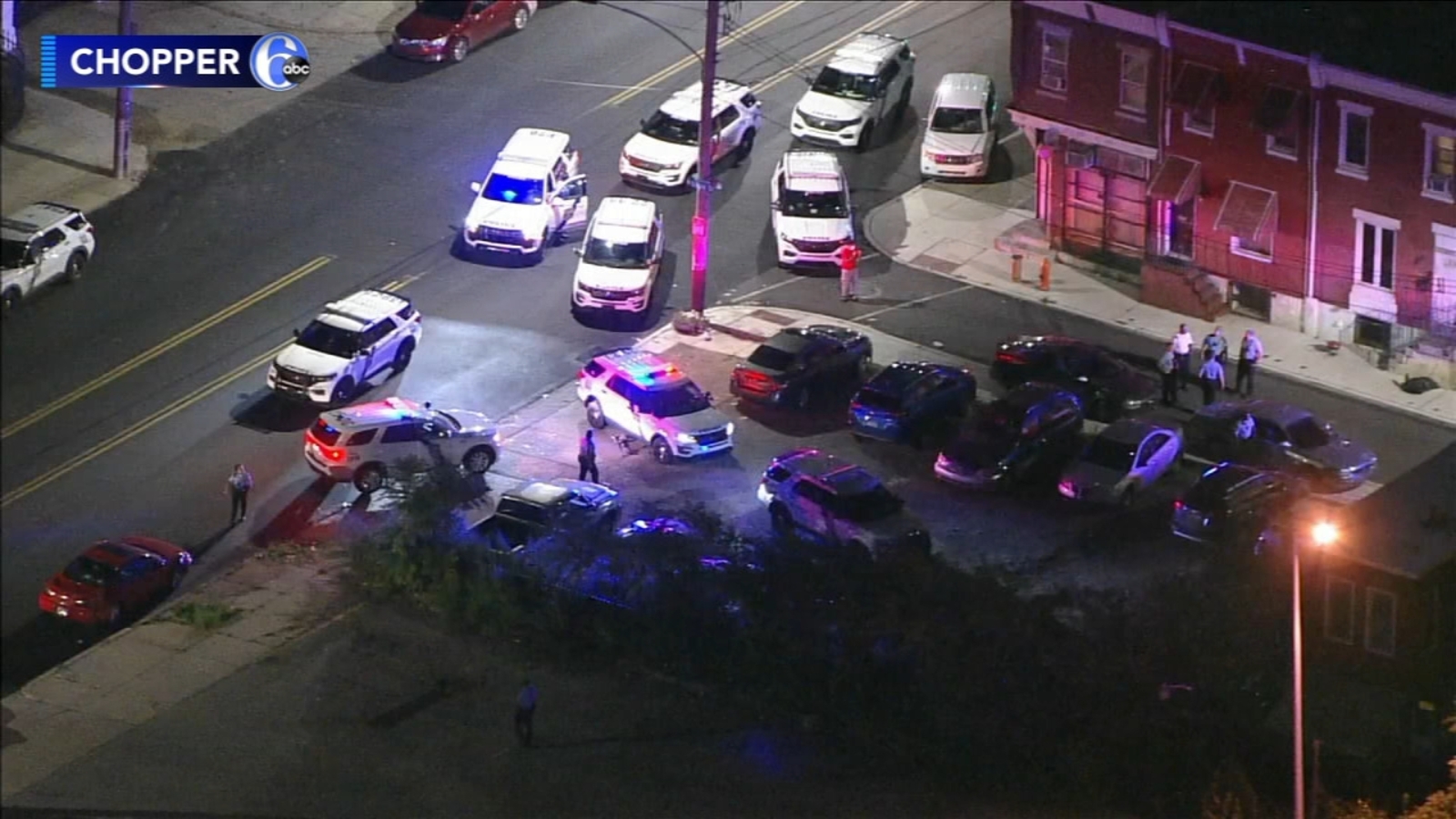 Philadelphia police chase leads to robbery suspects arrested - 6abc ...