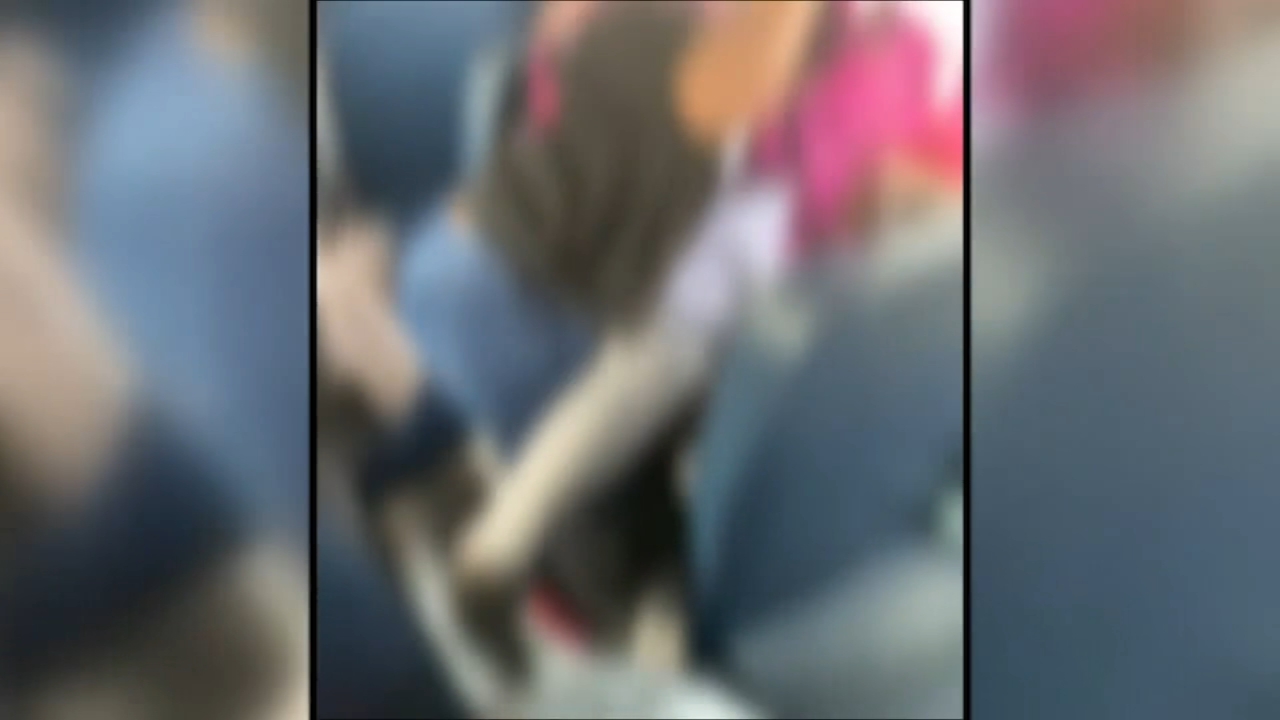 Parents, students get into fight on school bus in SC