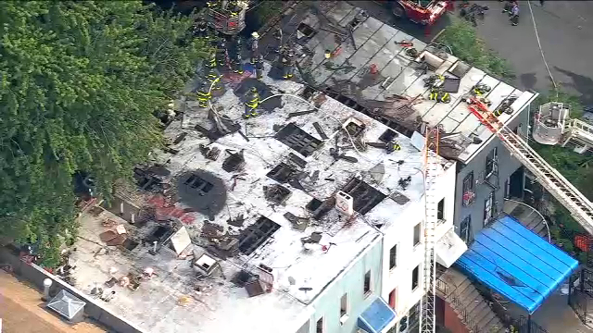 Fire damages row of homes in Brooklyn