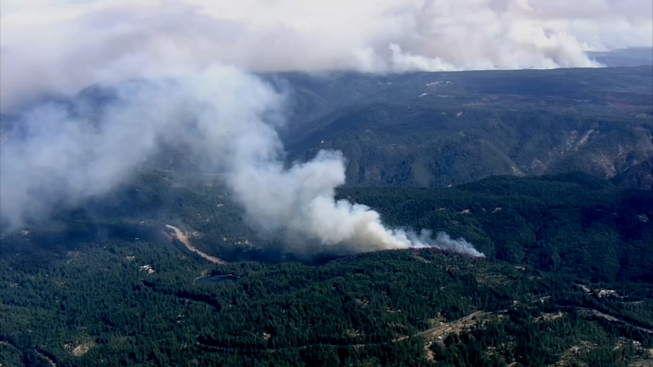 New wildfire burning near Mosquito Fire in Placer Co.