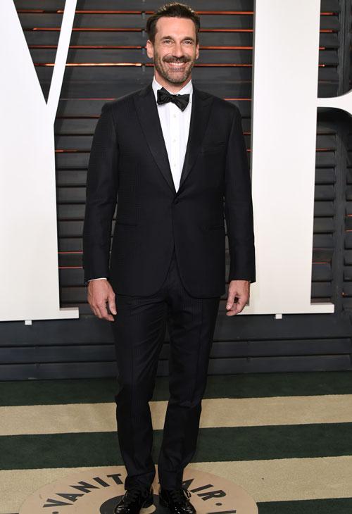 Jon Hamm arrives at the Vanity Fair Oscar Party on Sunday, Feb. 28, 2016, in Beverly Hills, Calif.