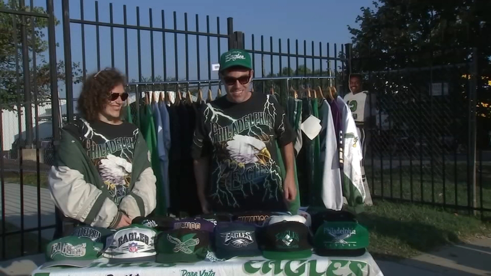 Eagles fans getting ready for Monday Night Football