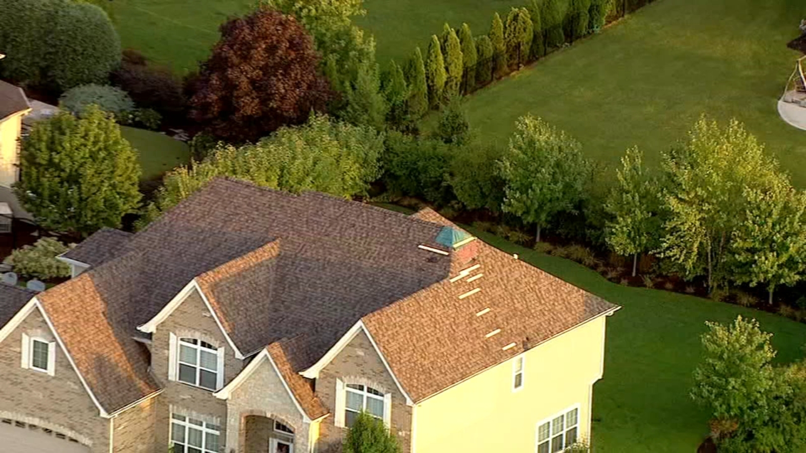 Naperville fire on Cork Tree Drive caused by lightning strike