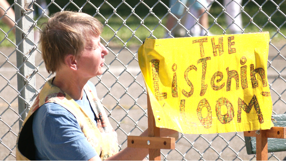 Artists welcome Ukrainian refugees to Philly with 'Listening Loom'