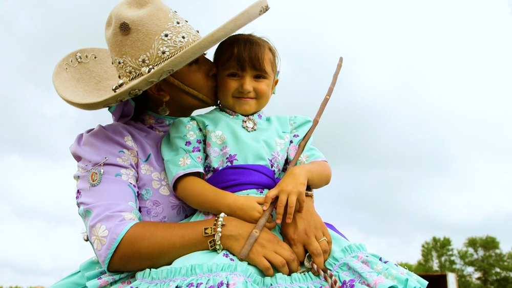 Escaramuzas keep centuries-old Mexican sport alive in Chicago area 