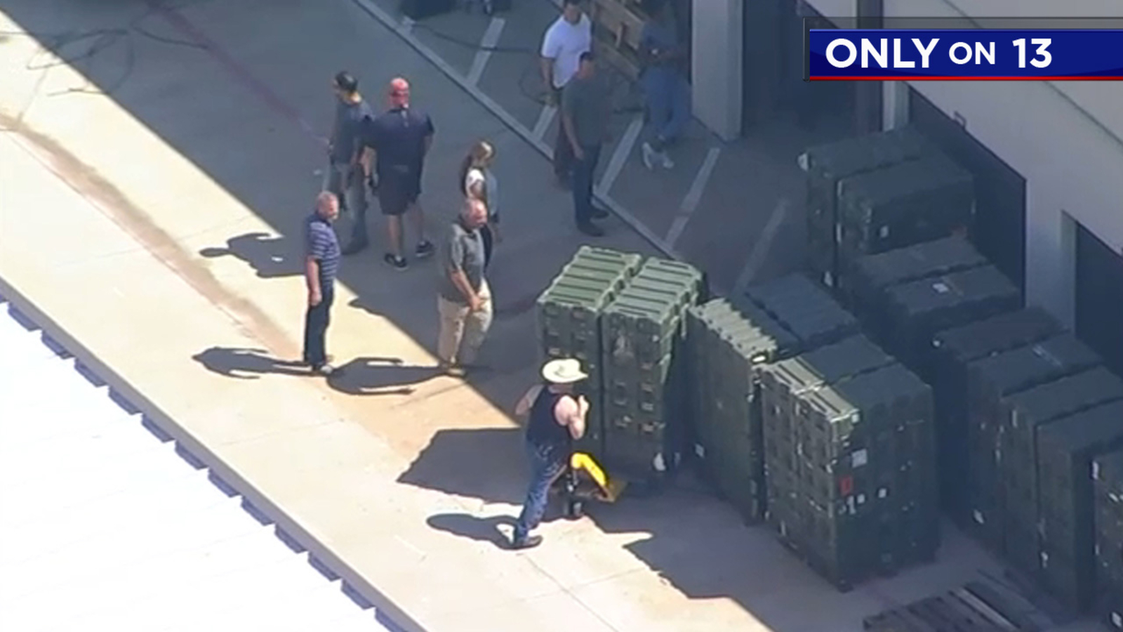 'It's surreal': Only ABC13 captures feds searching storage unit after couple gets M16s by mistake