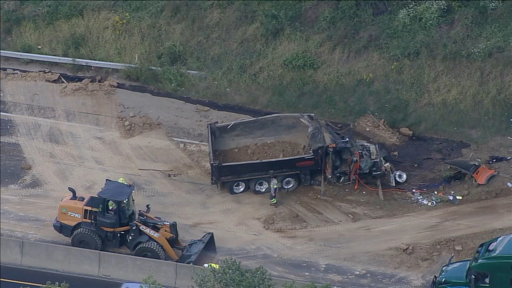 Westbound lanes of Pa. Turnpike closed in Bucks County due to crash