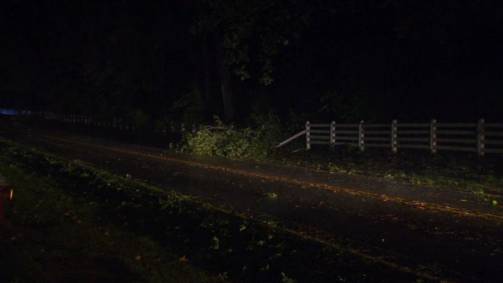 Ian power outages NC Thousands spend the night without electricity