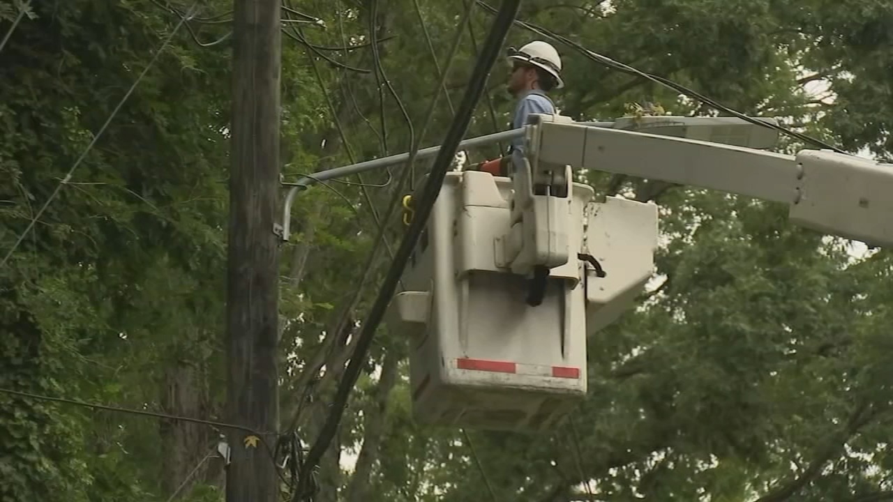Clean-up crews, power crews continue work across the Triangle