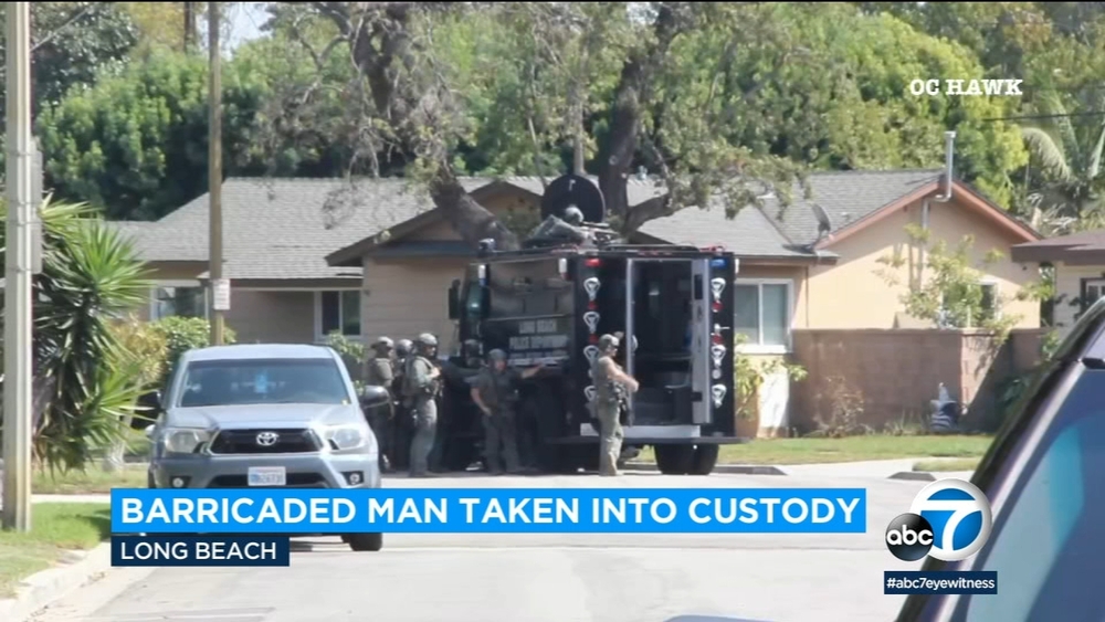 Man in custody after lengthy barricade in Long Beach home