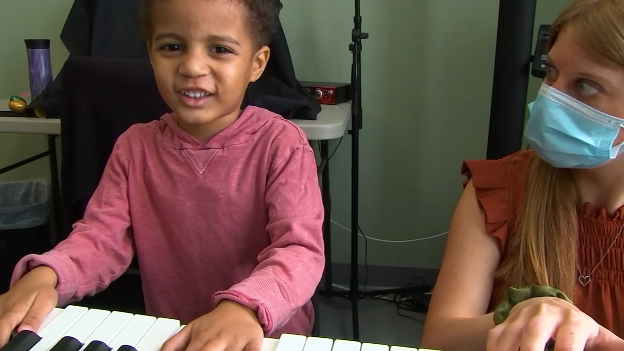 Music therapy wows kids with special needs at MusicWorks