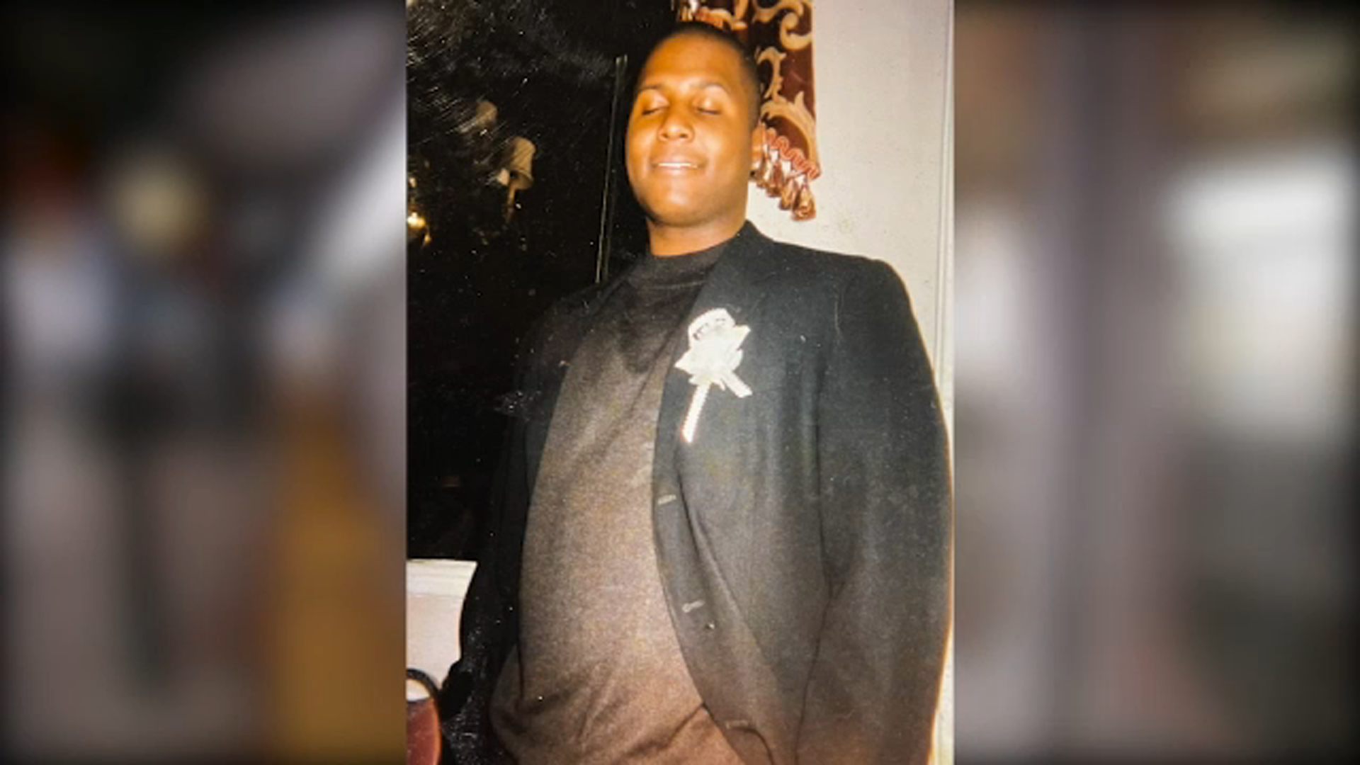 Search continues for suspect who killed dad of 3 on L train