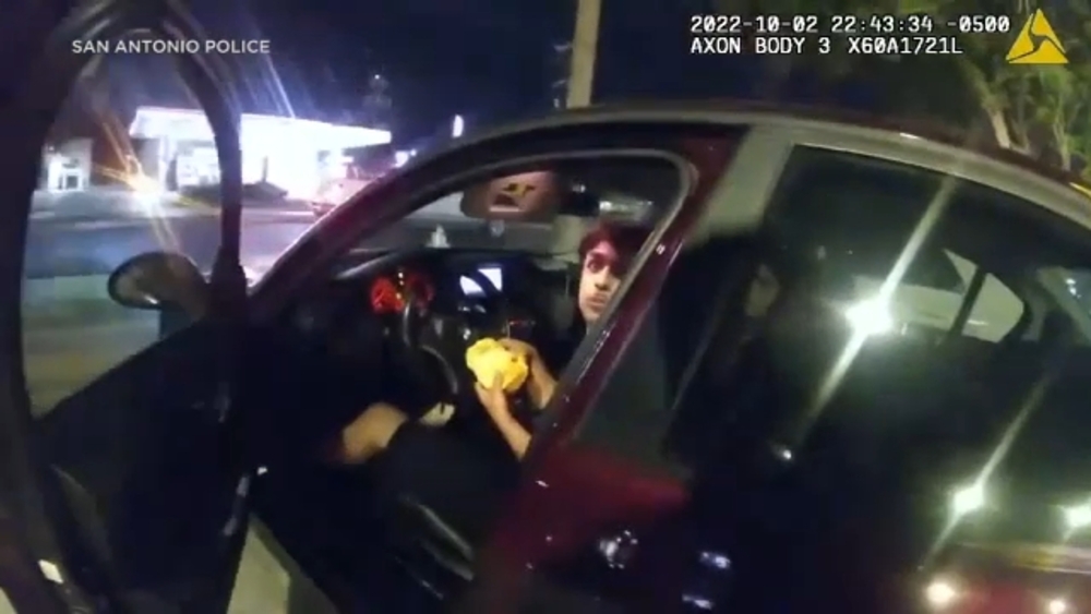 Texas officer fired after shooting teen eating hamburger at McDonald's