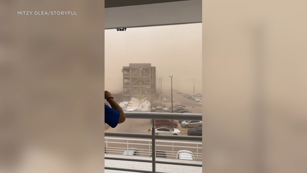 Captado en video: momento en que una tormenta de arena azota Mexicali