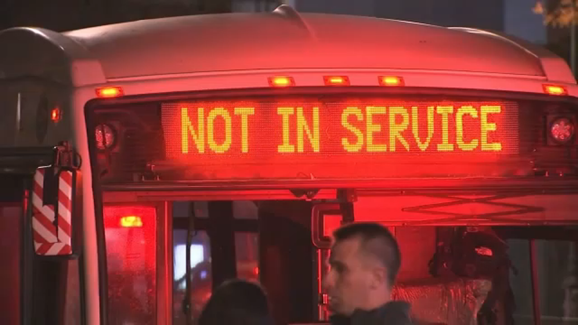 Person of interest ID'd in fatal stabbing of MTA bus rider