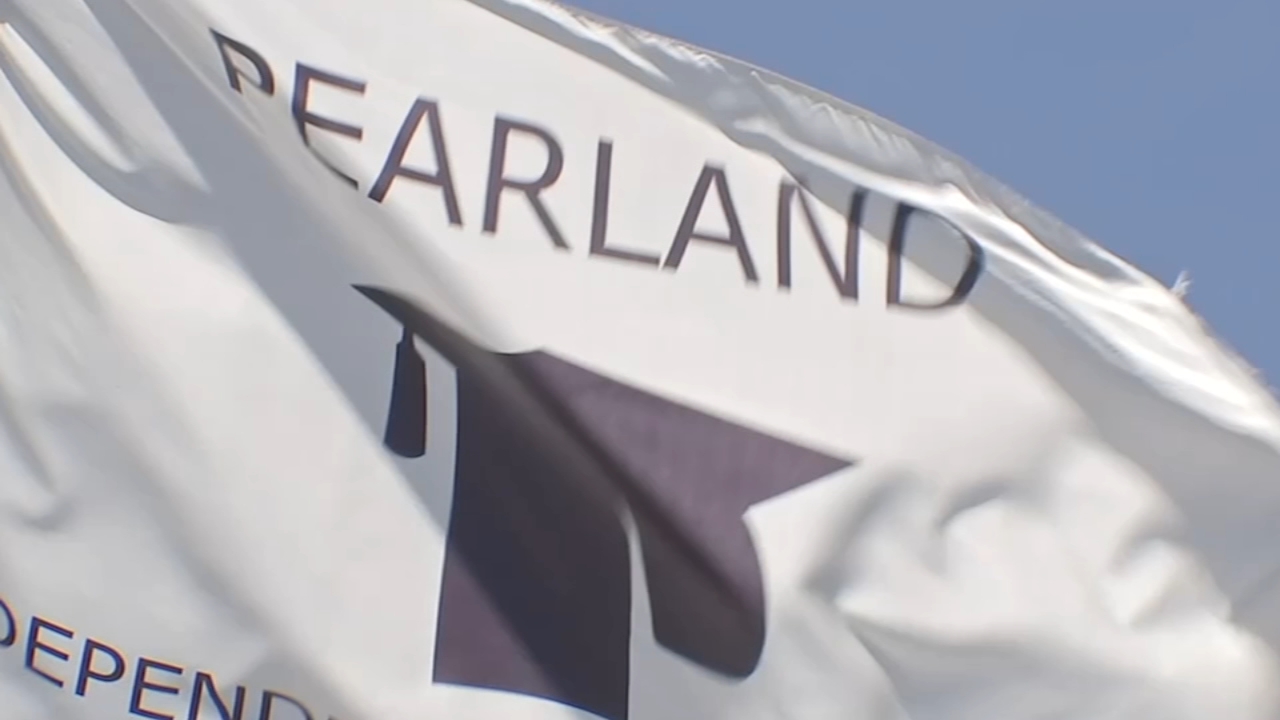 pearland-independent-school-district-board-oks-2-pay-raise-for-all-staff-abc13-houston