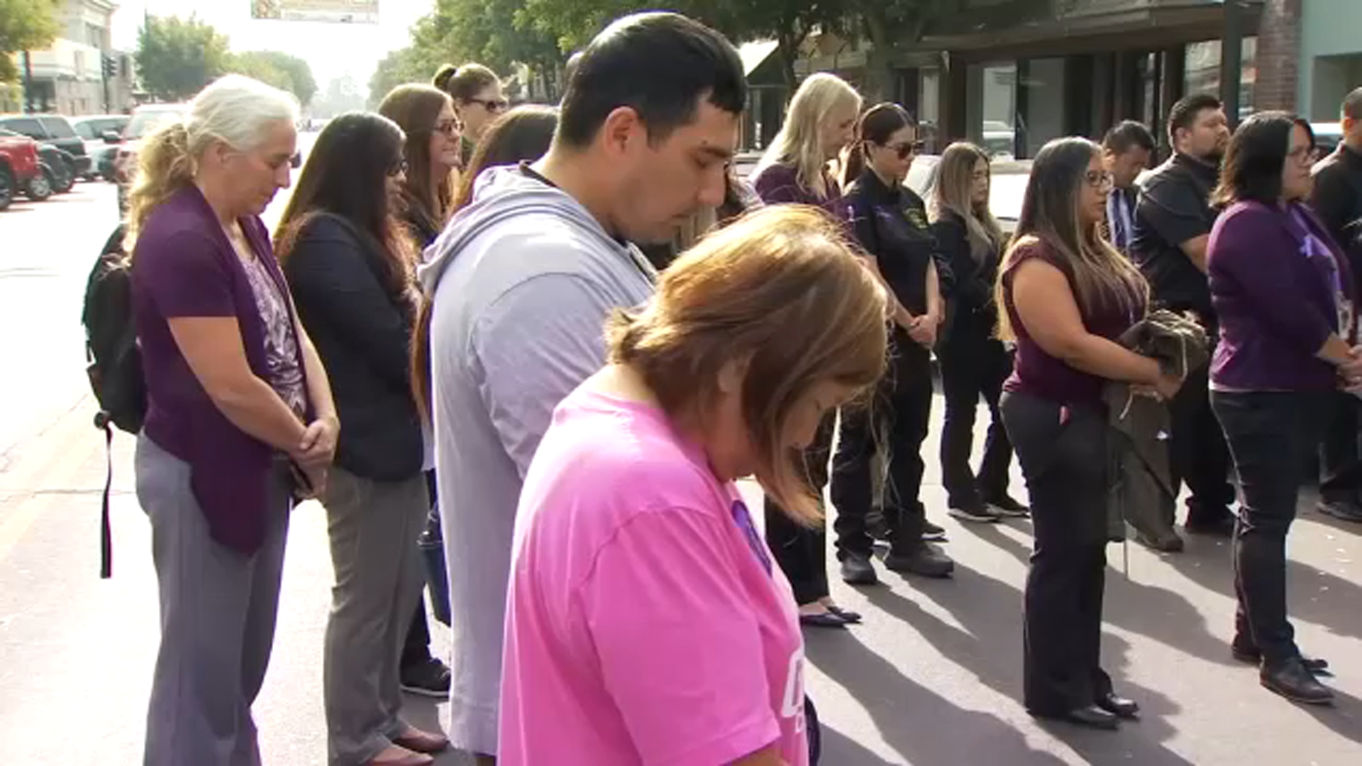 Vigil held in Reedley for domestic violence awareness