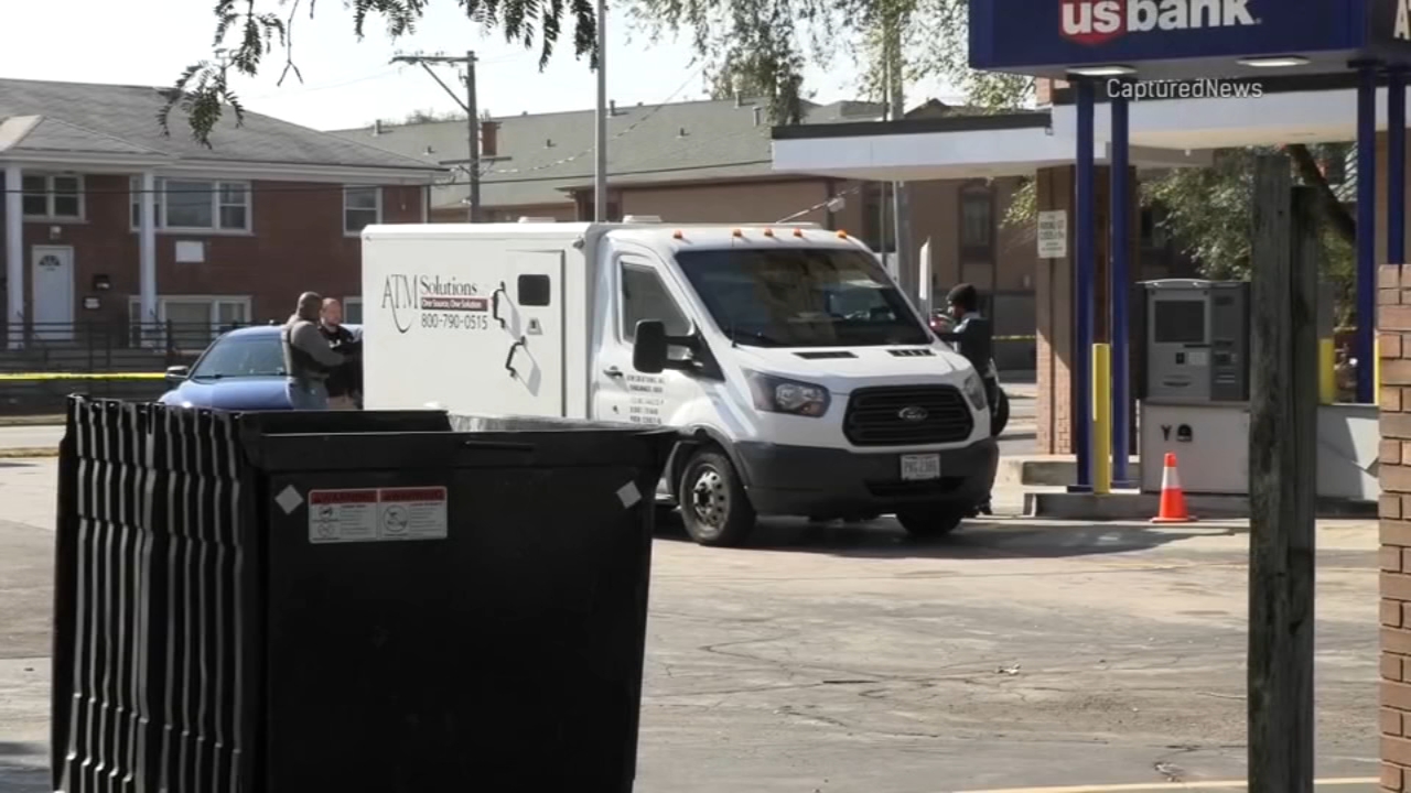 Dolton bank ATM robbed by 3 masked men, FBI says
