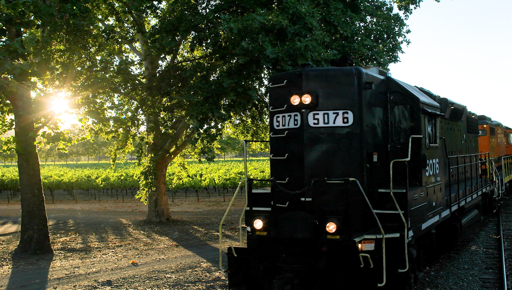 Napa Wine Train serves up dinner and murder mystery