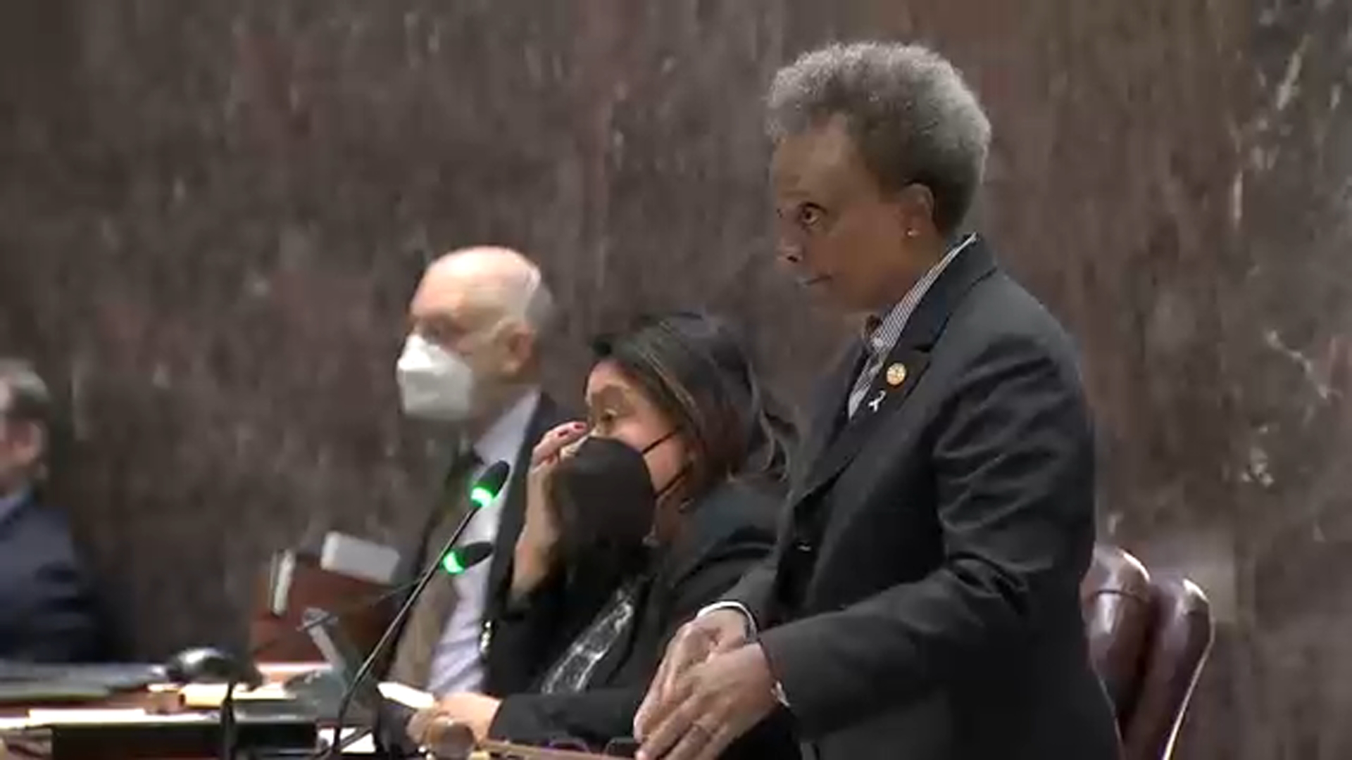New ordinance proposes pay raise for Chicago mayor, city treasurer and city clerk