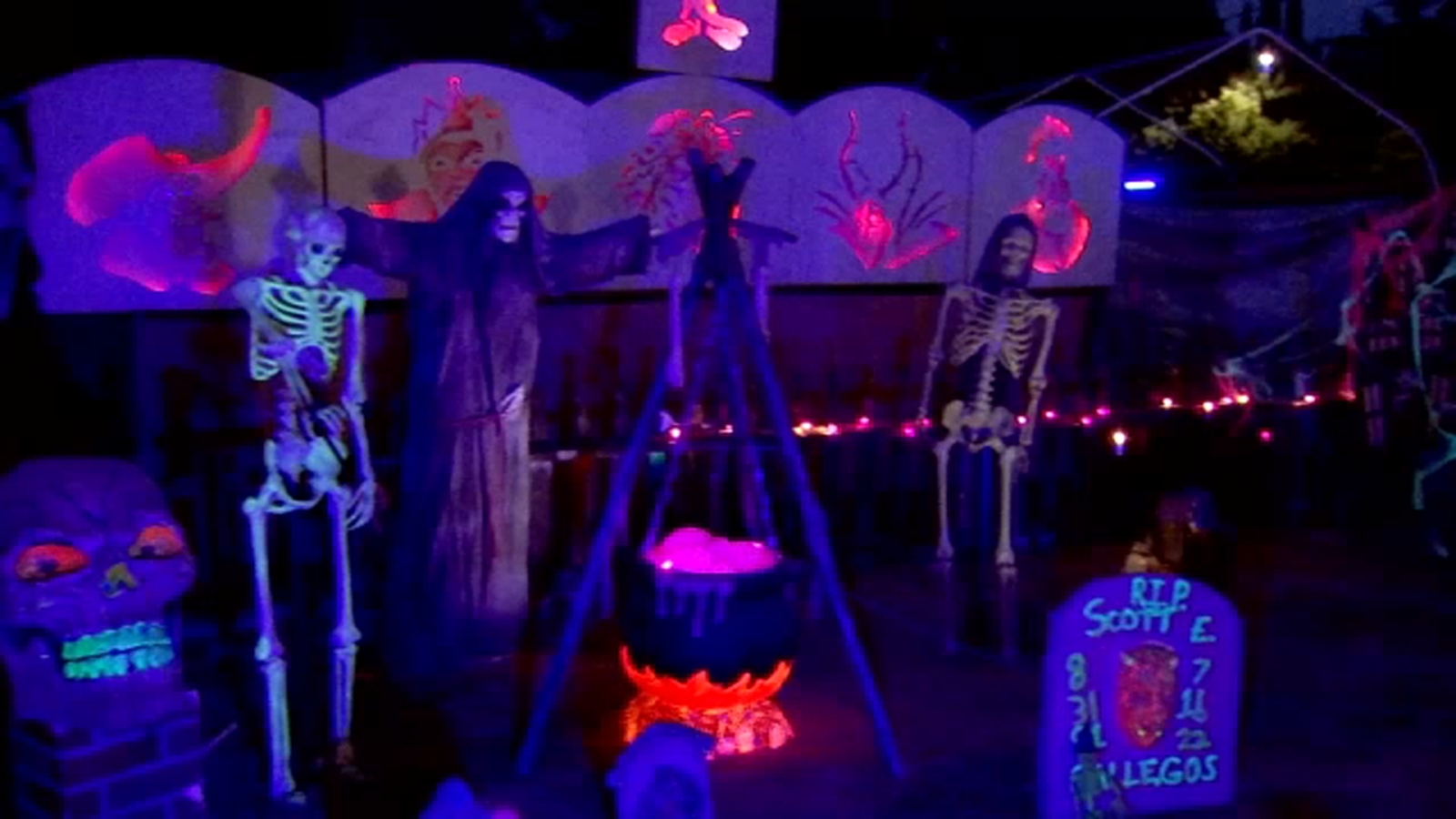 Clovis man uses Halloween decorations to bring attention to mental