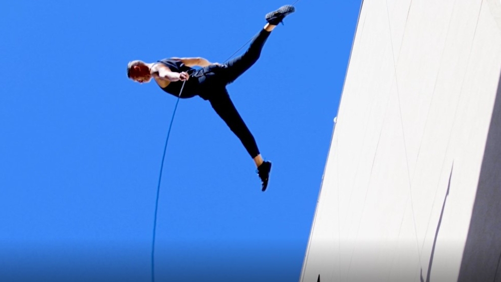 Bandaloop elevates dancing to new heights 