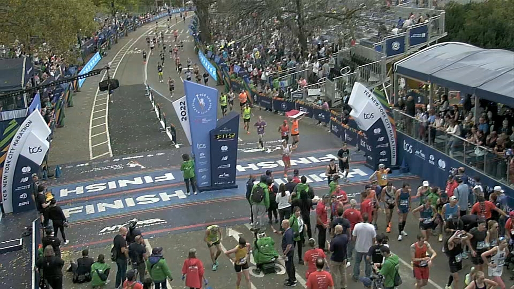 2022 Find Your Finish: Wave 1 Clock Time from 3:17:52 through 4:05:00