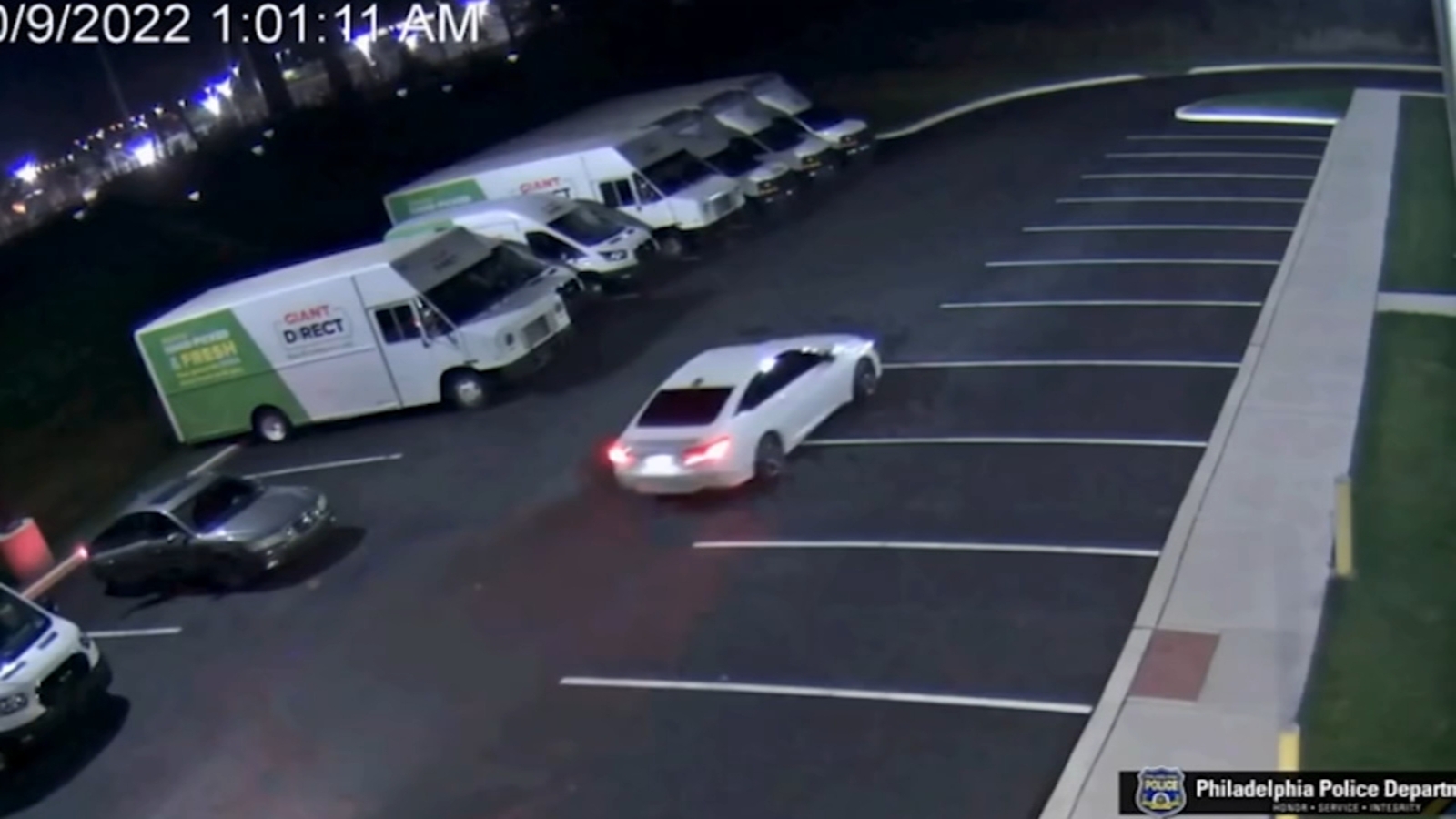 Thieves steal catalytic converters from 24 Giant Direct grocery