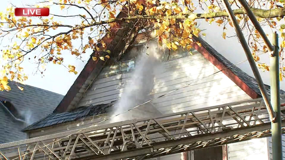 1 injured in Logan Square extra-alarm fire