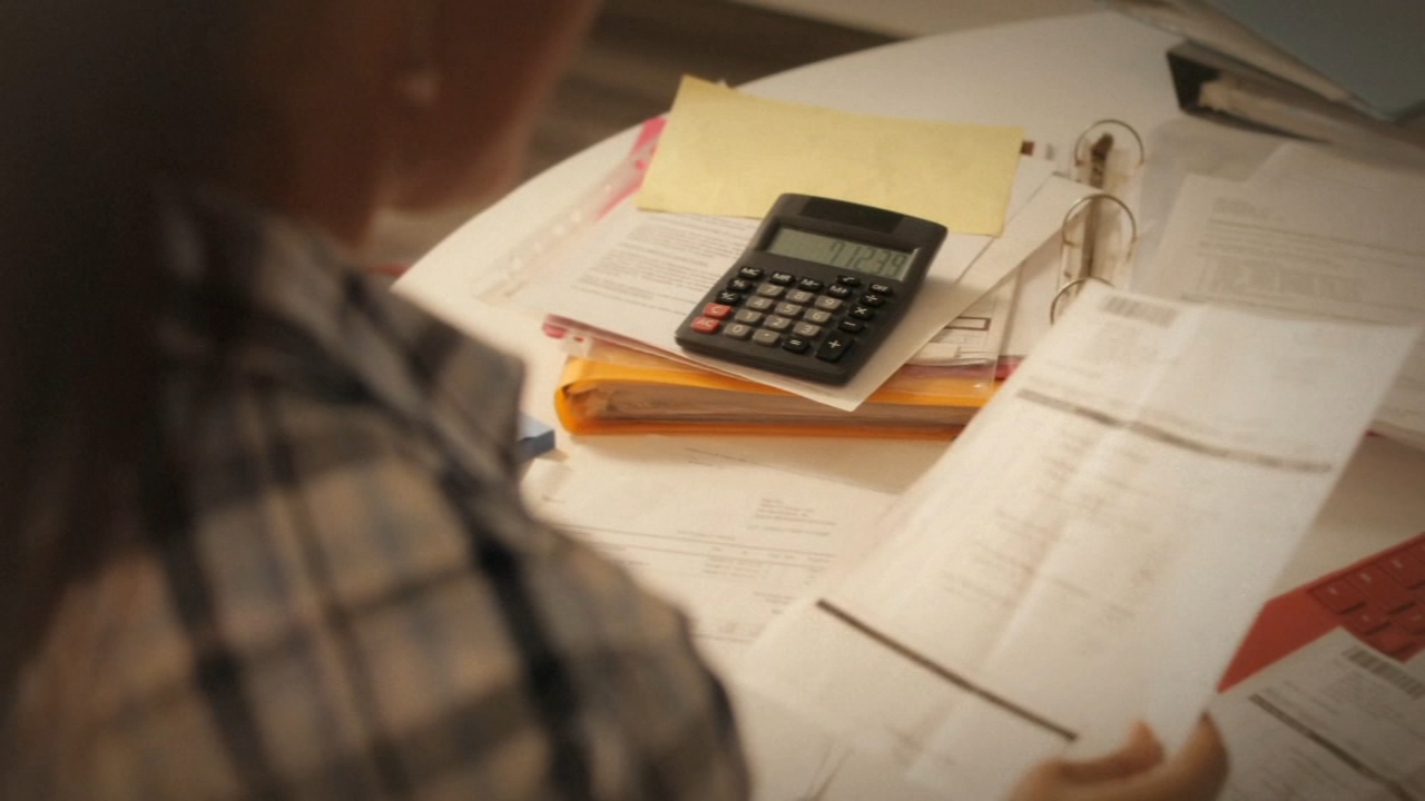 When to start looking for college scholarships